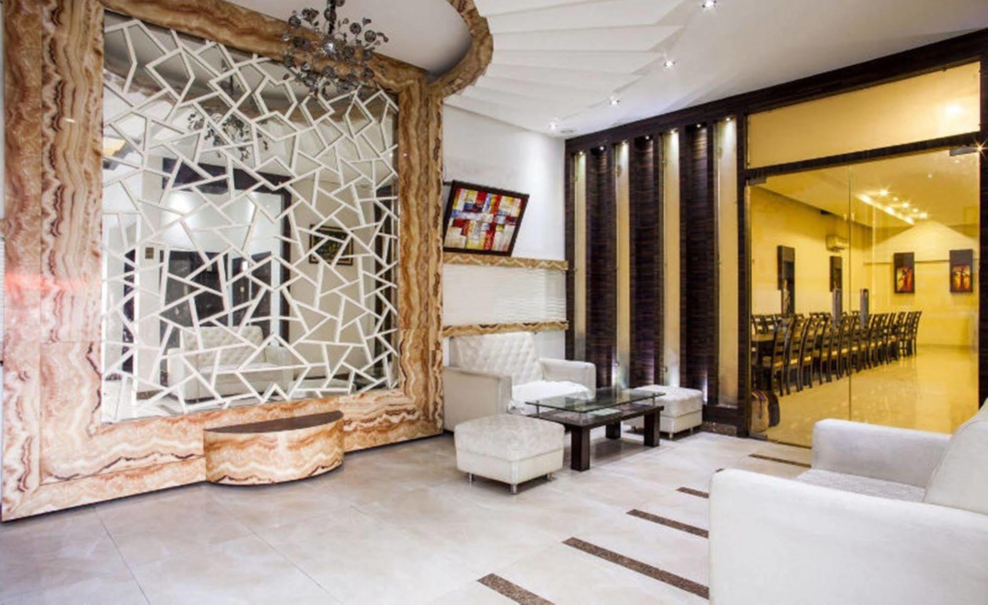 Hotel Mm Yellowuds Αμριτσάρ Εξωτερικό φωτογραφία